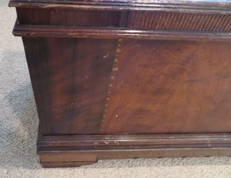 老式古董 WALNUT ED ROOS BLANKET CEDAR CHEST — 第 4/4 张图片