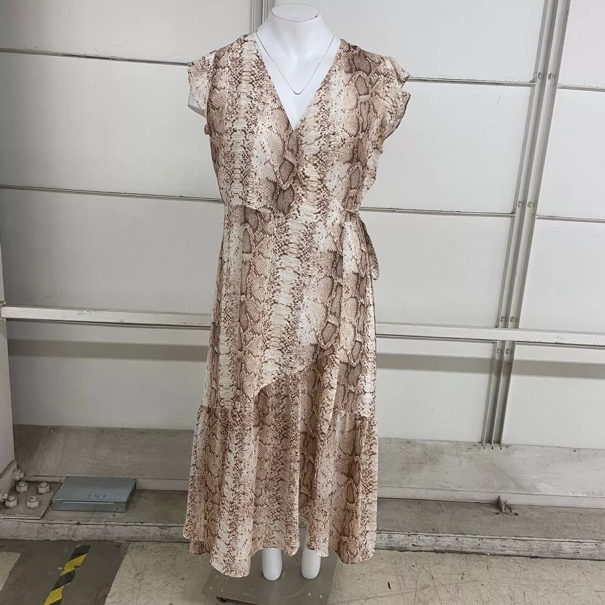 Bar iii printed wrap maxi best sale dress
