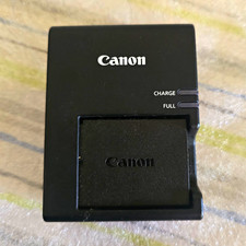 Canon LC-E10 Battery Charger  LP-E10 Genuine OEM Battery EOS Rebel Camera