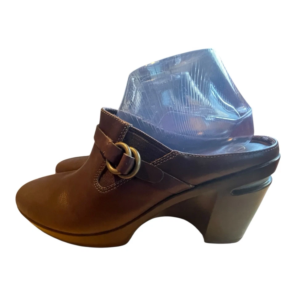 Zuecos de cuero marrón COLE HAAN para mujer talla 8,5 B deslizables mulas zapatos sin cordones cuña Foto 4 de 4