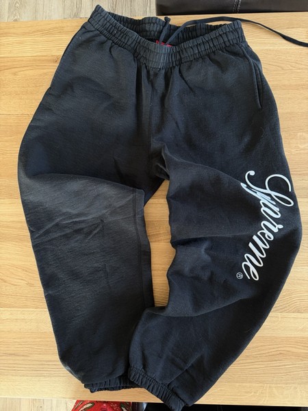 Supreme Embroidered Script Sweatpants Black
