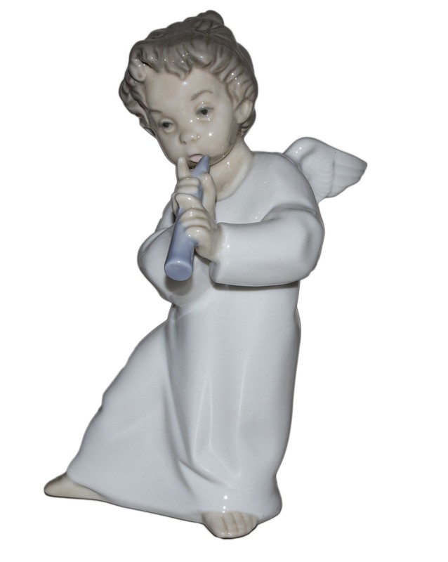 Lladro Figurine, Angel with Flute (4540) 6.2" No Box