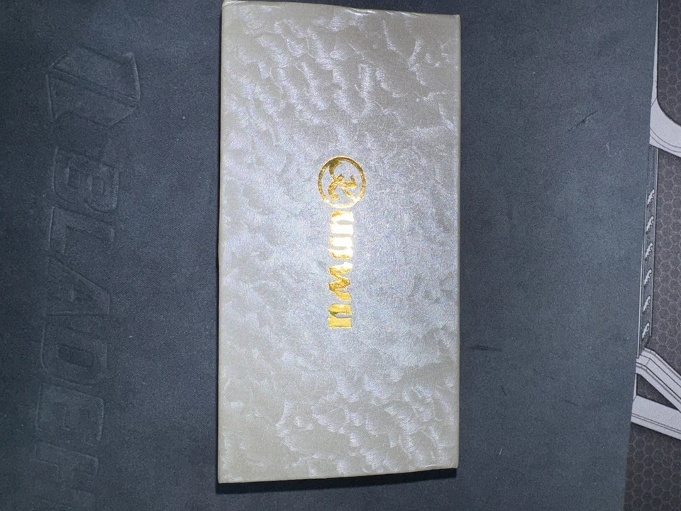 Cuchillo Plegable Kunwu Primo Negro PVD Ti Mango Vancrron Liso Negro K710T-4B Foto 2 de 4