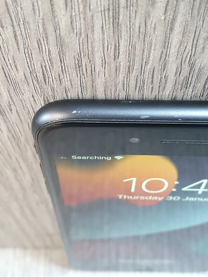 A1784 Apple iPhone 7 Plus 128GB Black (Vodafone Locked) - Grade D EC3001 - Image 4 of 4