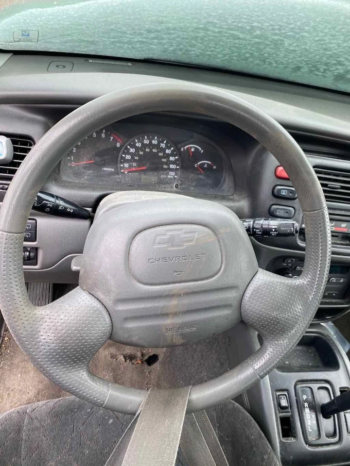 Cilindro maestro de freno usado se adapta a: Chevrolet Tracker 2002 con ABS grado A Foto 2 de 4