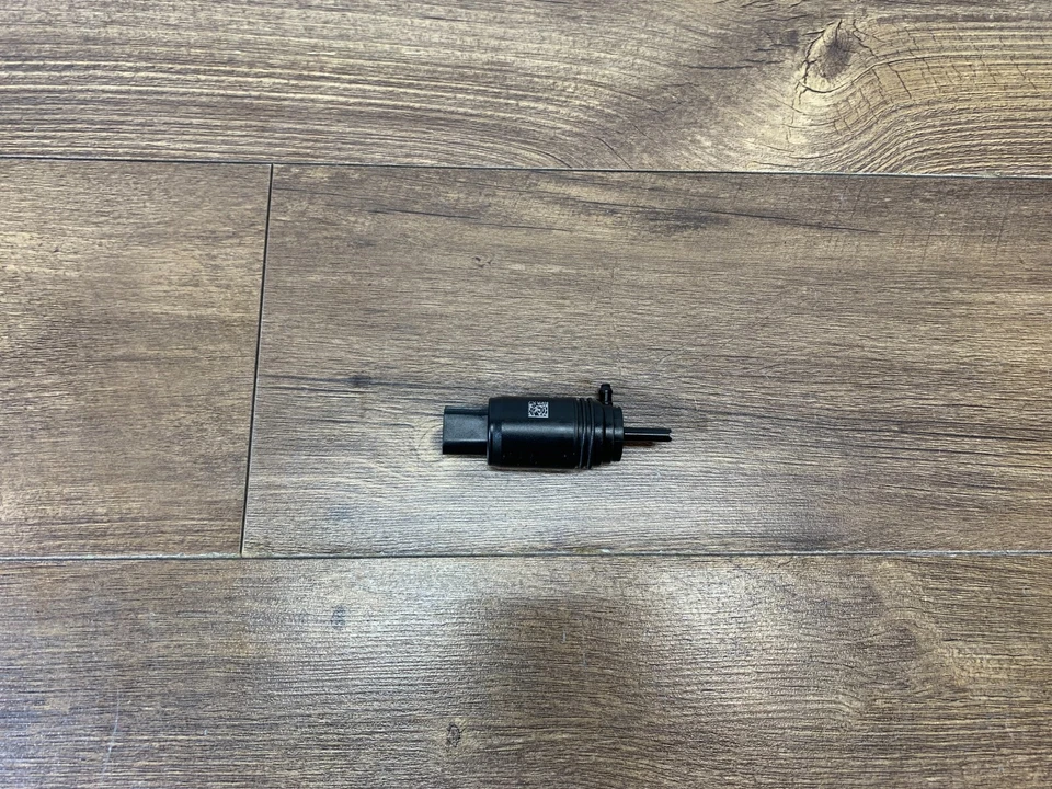 Bomba de lavado de parabrisas BMW M4 2015-2019 F82 F83 7345885 OEM Foto 4 de 4