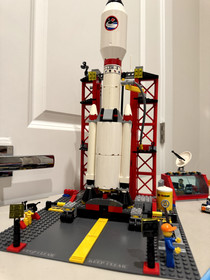 Lego City Space Center 3368 Used, Incomplete (Missing One Manual)