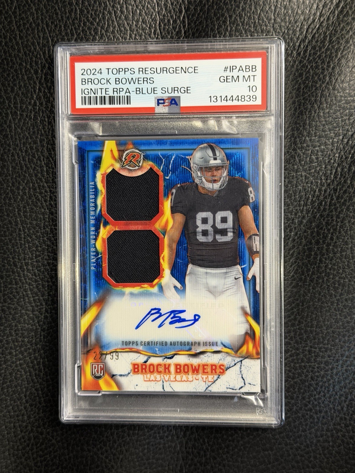 Brock Bowers Topps Resurgence Ignite Rookie Patch Autographs #IPABB Blue Surge
