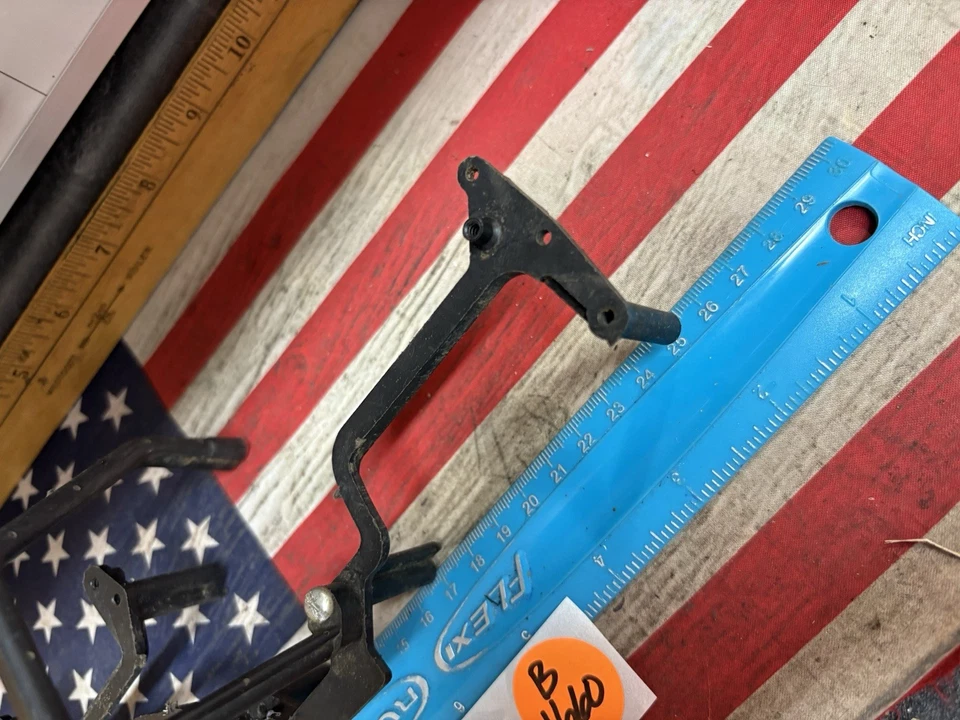 VINTAGE XTM RC CAR CHASSIS PARTS -PREOWNED- - Image 2 of 4