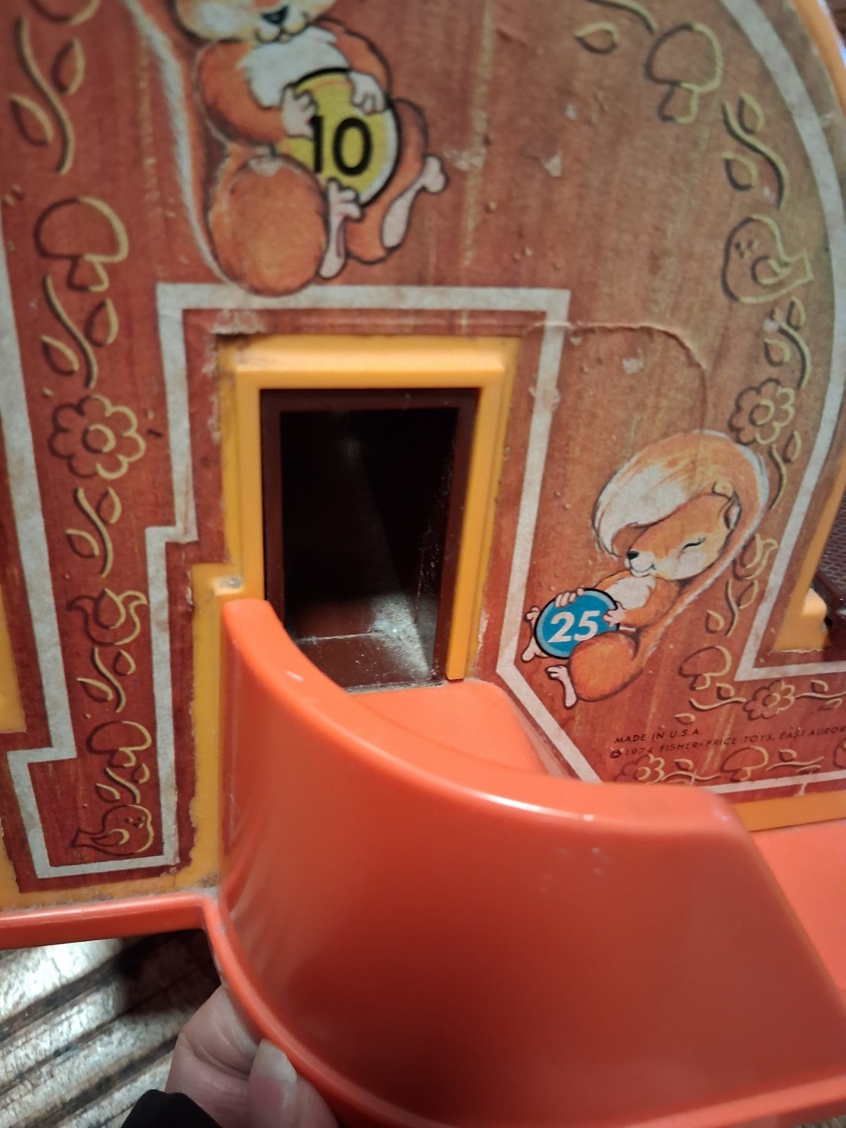 как выглядит Vintage 1974 Fisher Price Toy Cash Register 926 W 2 Coins Works Bell Rings фото