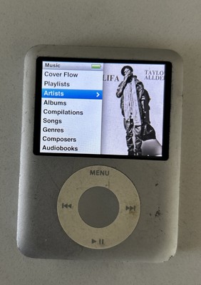 Apple iPod Nano - 3rd Generation Model A1236 4GB, Silver 