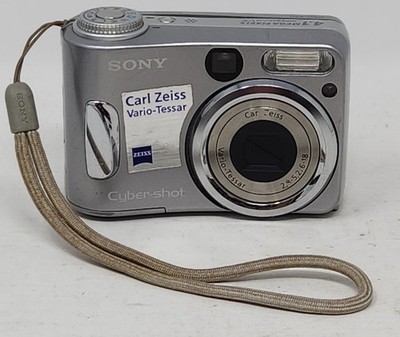 中古 SONY Cyber-shot カメラ Carl Zeissレンズ Sony Cybershot DSC-S60 Camera 3x Zoom 4.1 Mega Pixels Case Logic