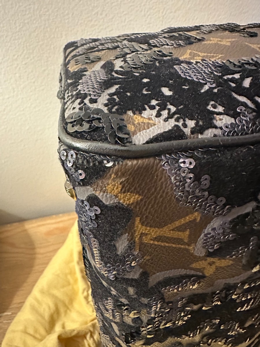 Louis Vuitton *Fleur de Jais* SPEEDY 30 Monogram Felt Floral