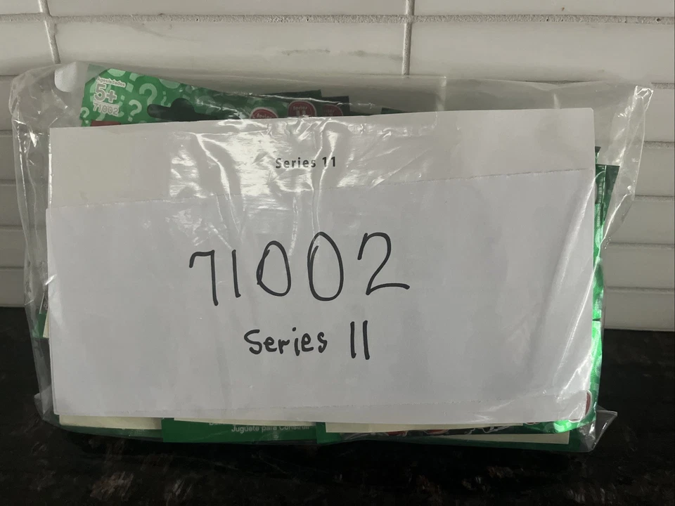 Complete Set of (16) Lego Series 11 Minifigures 71002 Clipped Bags - Image 3 of 3