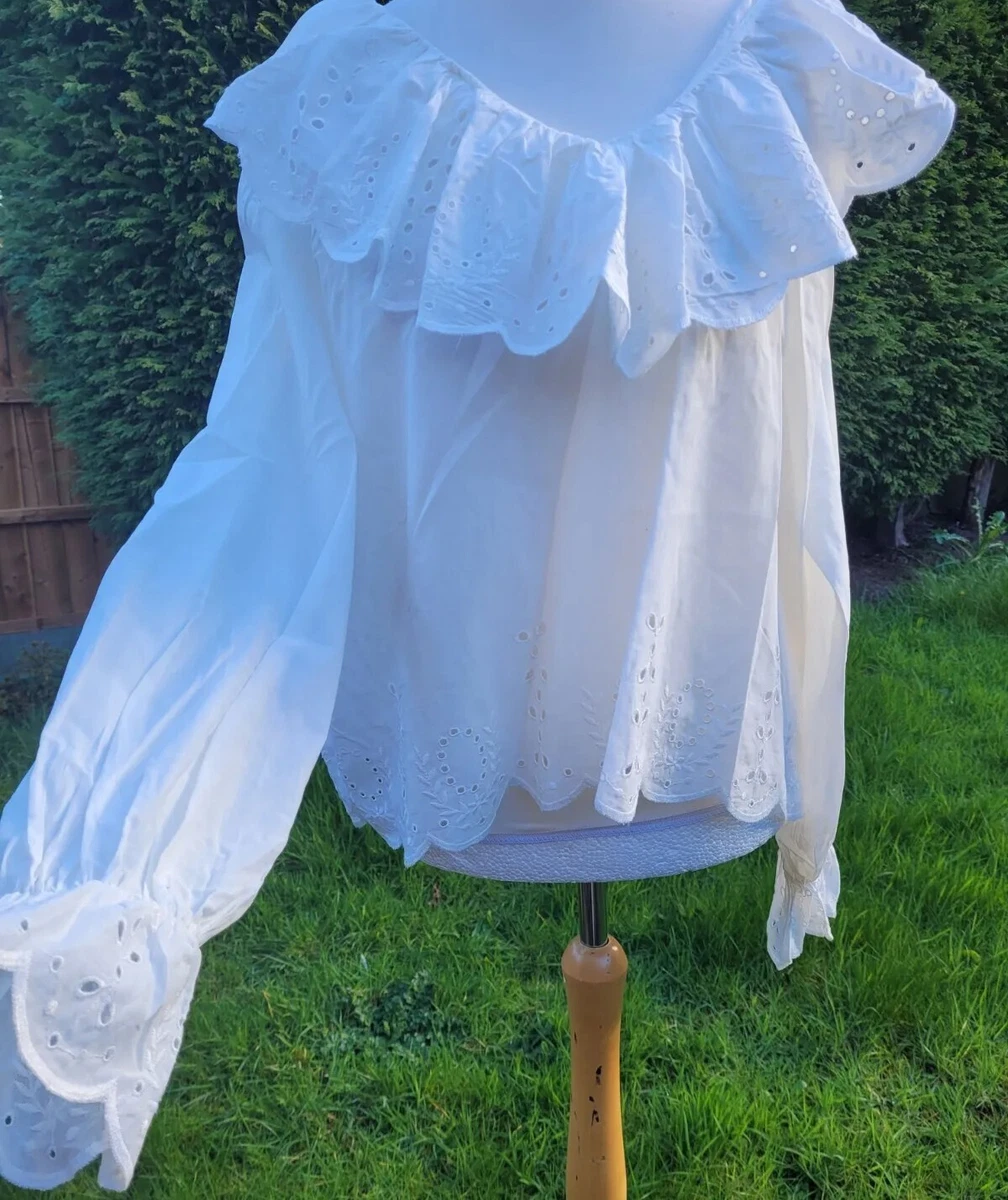 H&m blouse hot sale with broderie anglaise
