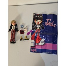 2002 Y2K Bratz Xpress It Jade Doll with Accessories Poster and Extra Clothes