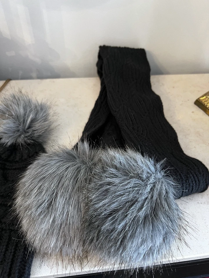 Juego de bufanda y gorro North Face Foto 3 de 4