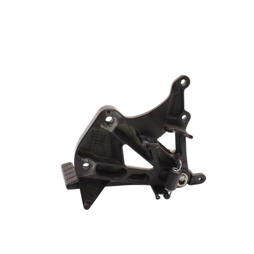 2017 - 2024 SUZUKI GSXR 1000 R RIGHT REARSET FOOTREST BRACKET PEDAL 43511-17K00 - Picture 6 of 17