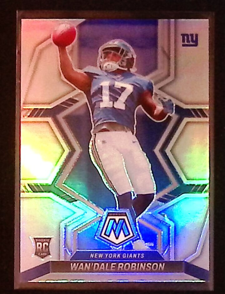 2022 Panini Mosaic - Rookies Silver Prizm #330 Wan'Dale Robinson (RC)