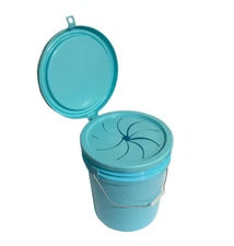 LEE FISHER SPORTS Trash Can with lid, cover and 5 gallon bucket