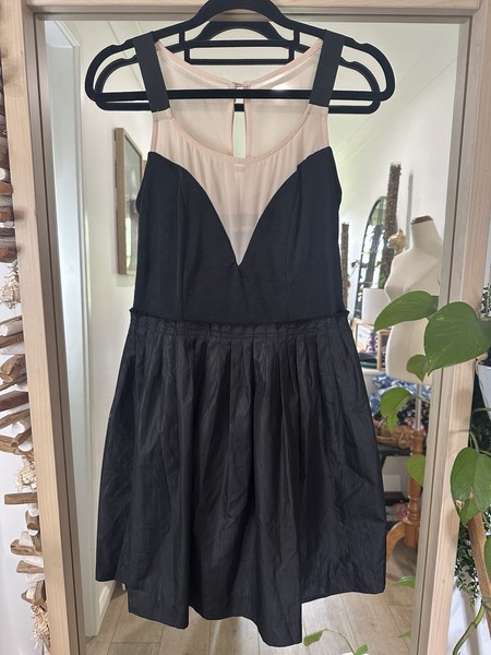 COOPER ST Black & Nude Dress Size 8 ~ Skater Cocktail Mini 