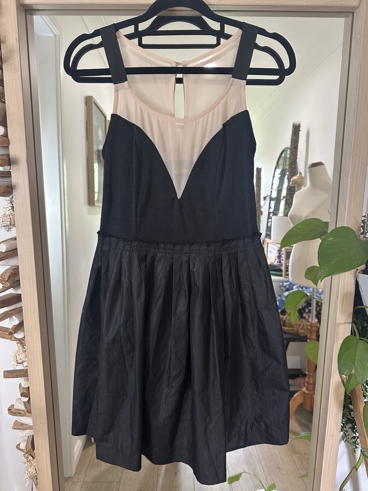 COOPER ST Black & Nude Dress Size 8 ~ Skater Cocktail Mini 