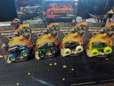 SpinMaster Monster Jam Grave Digger 1:64 Diecast Complete Series 02 (4 Trucks)