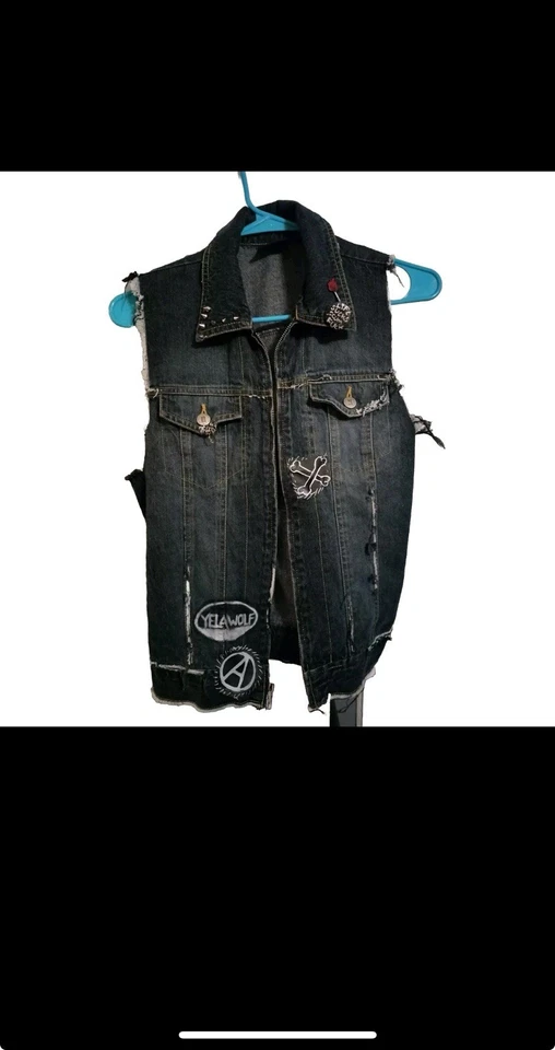 Chaleco vaquero Yellawolf talla XS se ajusta como un pequeño Foto 3 de 4