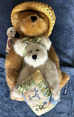Boyds Bears Special Occasion Edition Plush Bear Figurine Floral Mother's Day