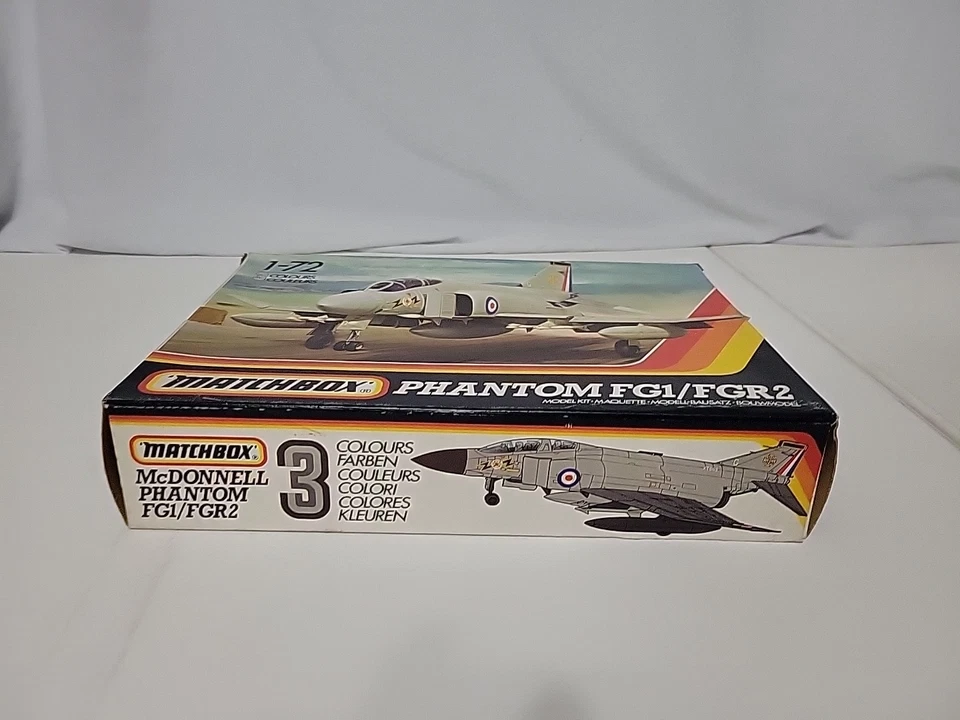 Matchbox Phantom FG1/FGR2 1/72 Scale Model Kit No. Pk-412 - Image 3 of 4