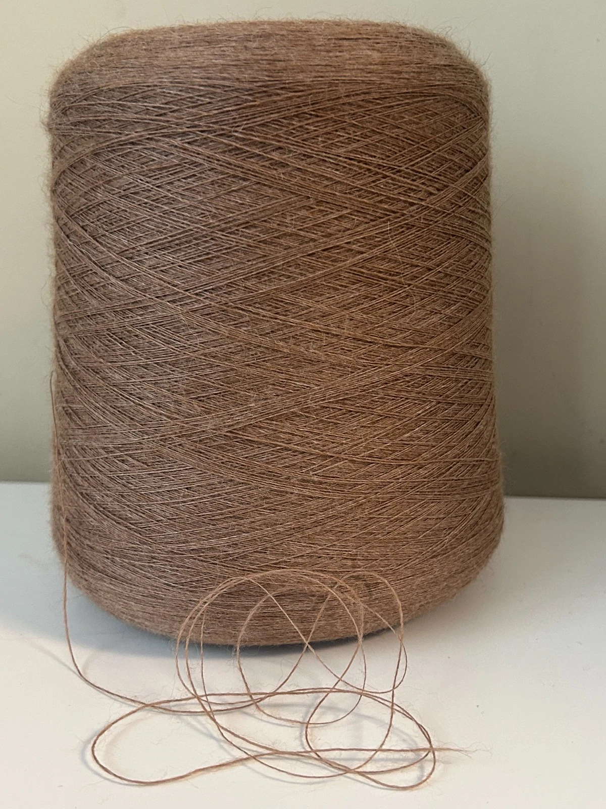 Spool Cone SOFT 2/20 LACE Peru BABY Alpaca Yarn 2lb 2oz 980g 7001 Soft Brown A - product detail image 1