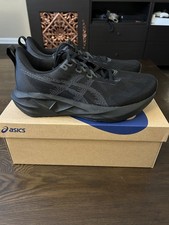 Asics Novablast 5 Black/Carrier Grey Men's Size 9 Brand New