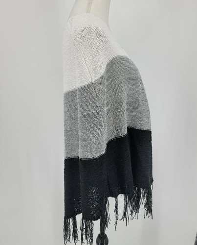 MaxSport Fringe Poncho Sweater Black White Gray Colorblock Women's Small Med NWT - Picture 5 of 9