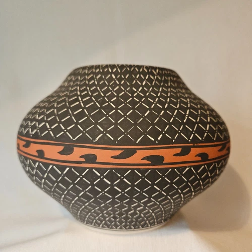 Native American Indian Pot Vase Signed Greg Victorino Acoma N M 5.25" Vintage