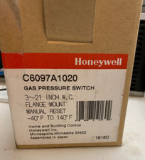 NEW C6097A1020 Honeywell Flange Mount Gas Pressure Switch 3 - 21 in W.C