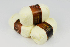 1 skein 100g 220 yards light worsted weight 100 superwash wool knit crochet