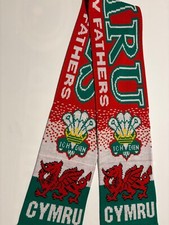 WALES FOOTBALL / RUGBY SCARF NEW LOW PRICE CHEAP SCARF NEW!