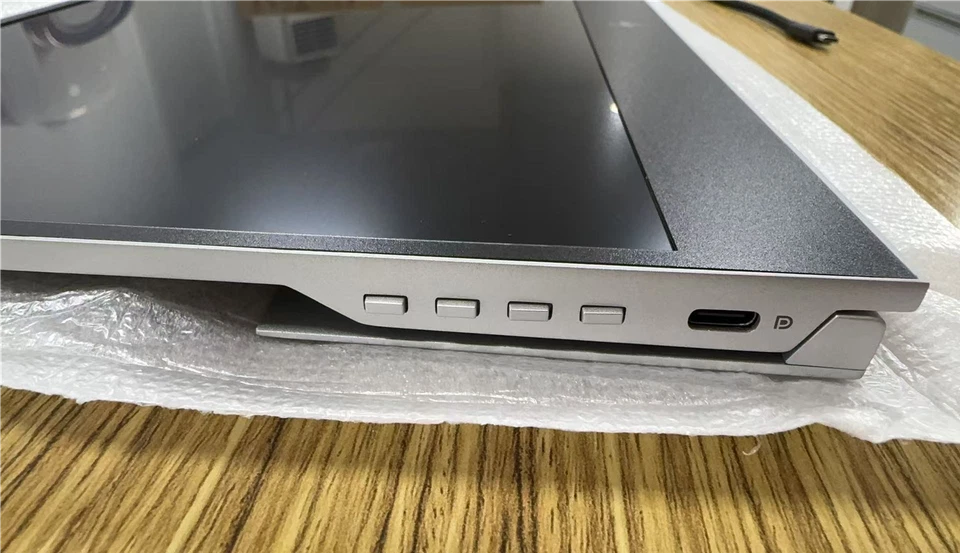 HP E14 G4 Portable Monitor with 1080p, FHD and 2 USB-C Video Inputs - Image 2 of 3