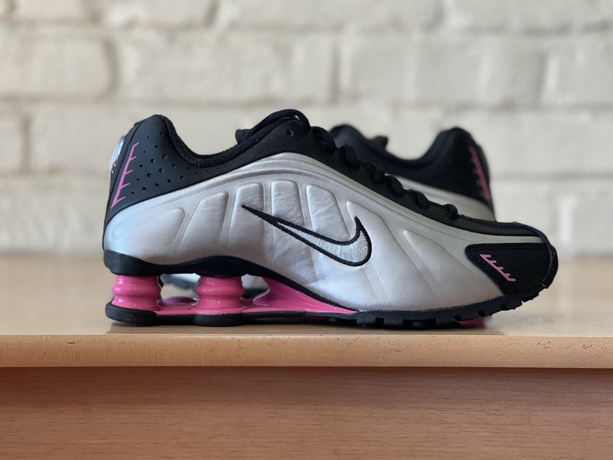 Nike Shox R4 Black Metallic Silver Pinksicle AR3565-012 Women Size