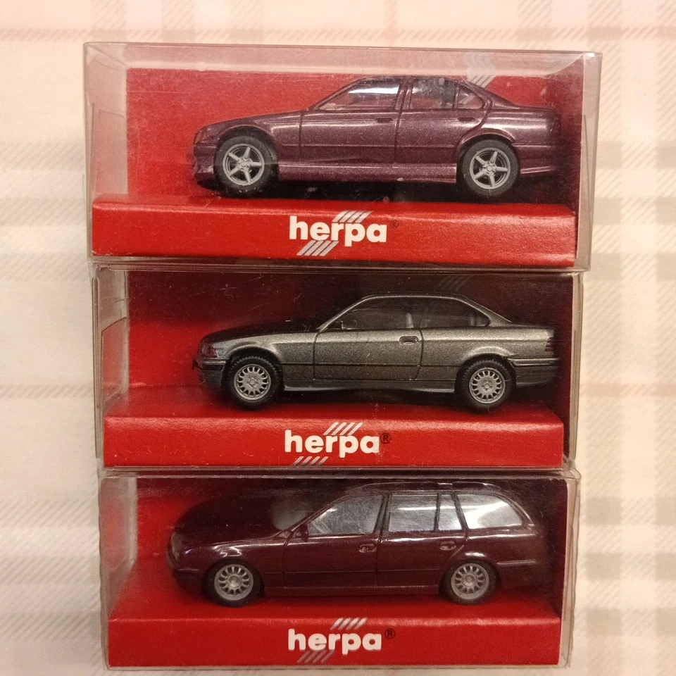 BMW - lotto 3 mod. - 528i Touring - AC Sch. - 325i Coupe - 1/87 H0 - Herpa - Immagine 2 di 4
