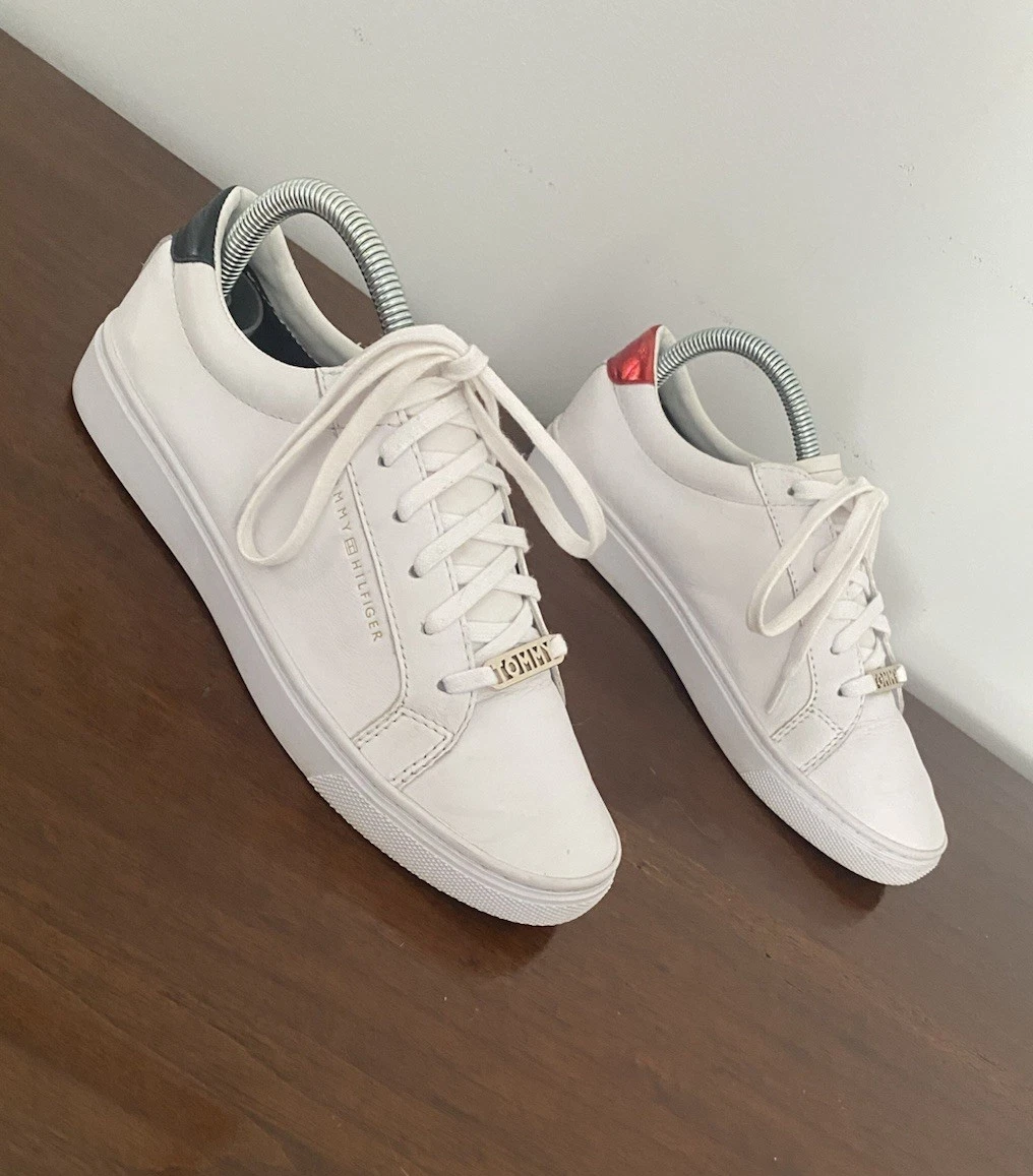 Tommy Hilfiger women’s essential white leather sneakers sz38 EUC
