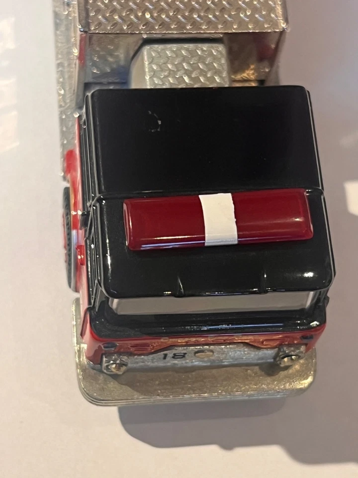 CORGI - MACK - Feuerwehr - TOP !!! - Bild 4 von 4