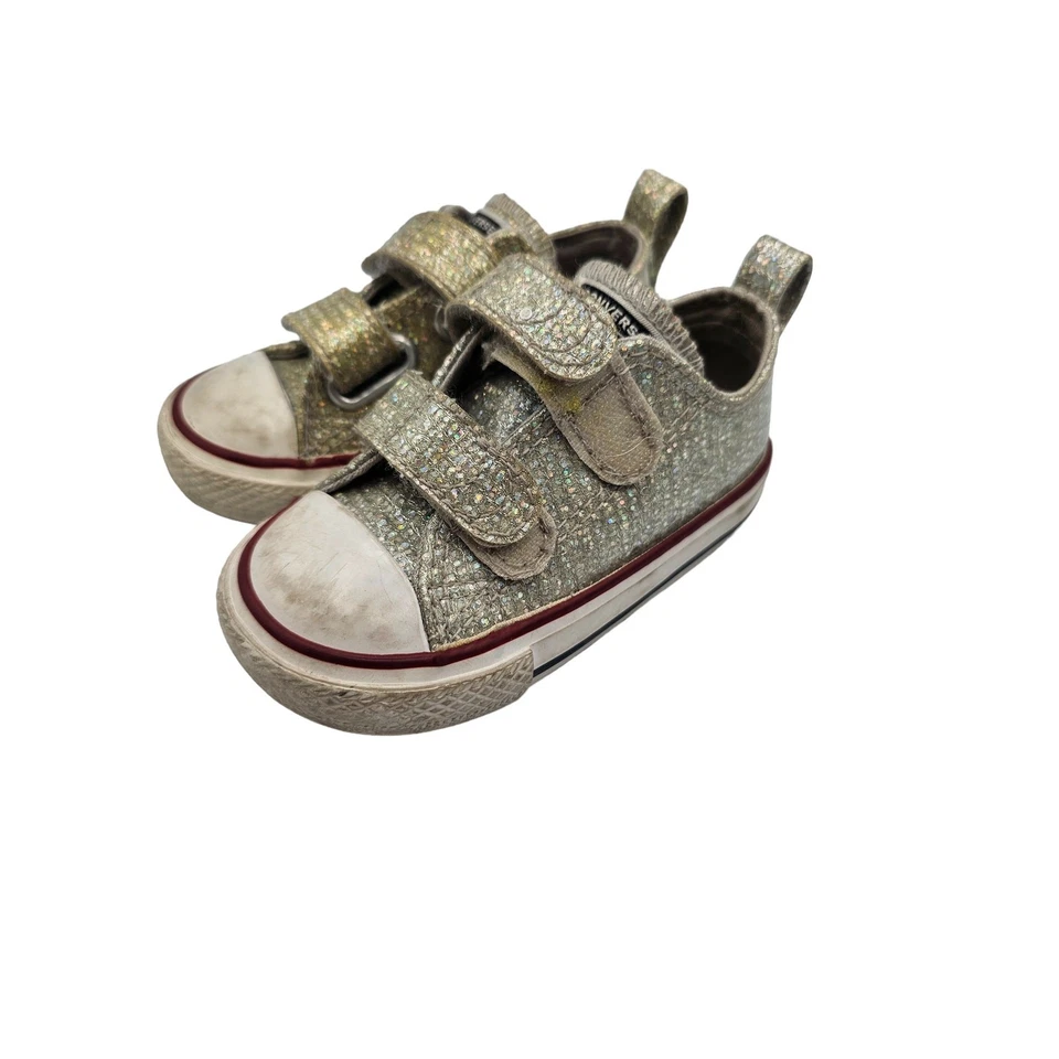 Zapatos Converse Chuck Taylor All Star 2V Ox para niños pequeños esmalte de ratón rojo talla 5 Foto 2 de 4