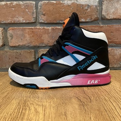 Reebok Pump Omni Zone Retro Sneaker UK 9,5 schwarz pink V60498