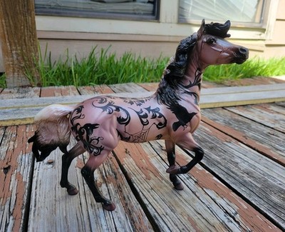 Breyer Nevermore Special Edition Halloween Horse 2018 #1800 Excl Cond. w/o Box
