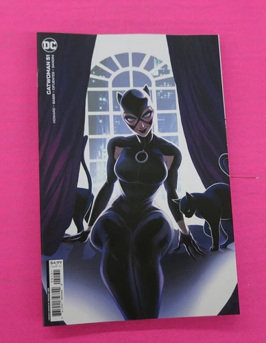 Catwoman # 51 C  comic DC 2023  Swaby CARD COVER