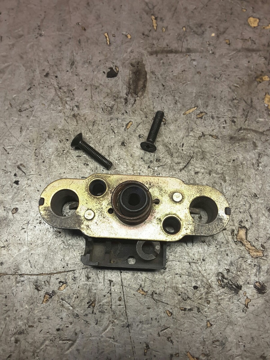 【myu_.】 99-05 KAWASAKI ZR750 Seat Latch Lock Bracket | eBay