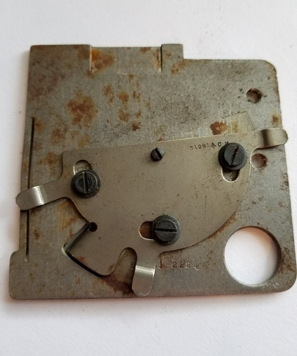 UNION SPECIAL 56381-222 COVER PLATE COMPLETE, USED -FREE SHIPPING-