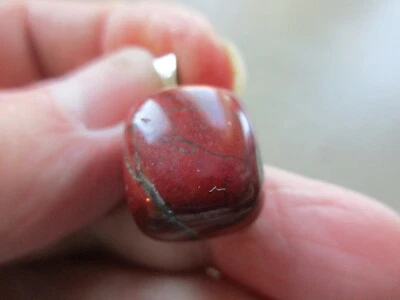 ANTIQUE VINTAGE RETRO SILVER TONE POLISHED AGATE CUBE STONE FOB CHARM PENDANT UK - Image 1 of 4