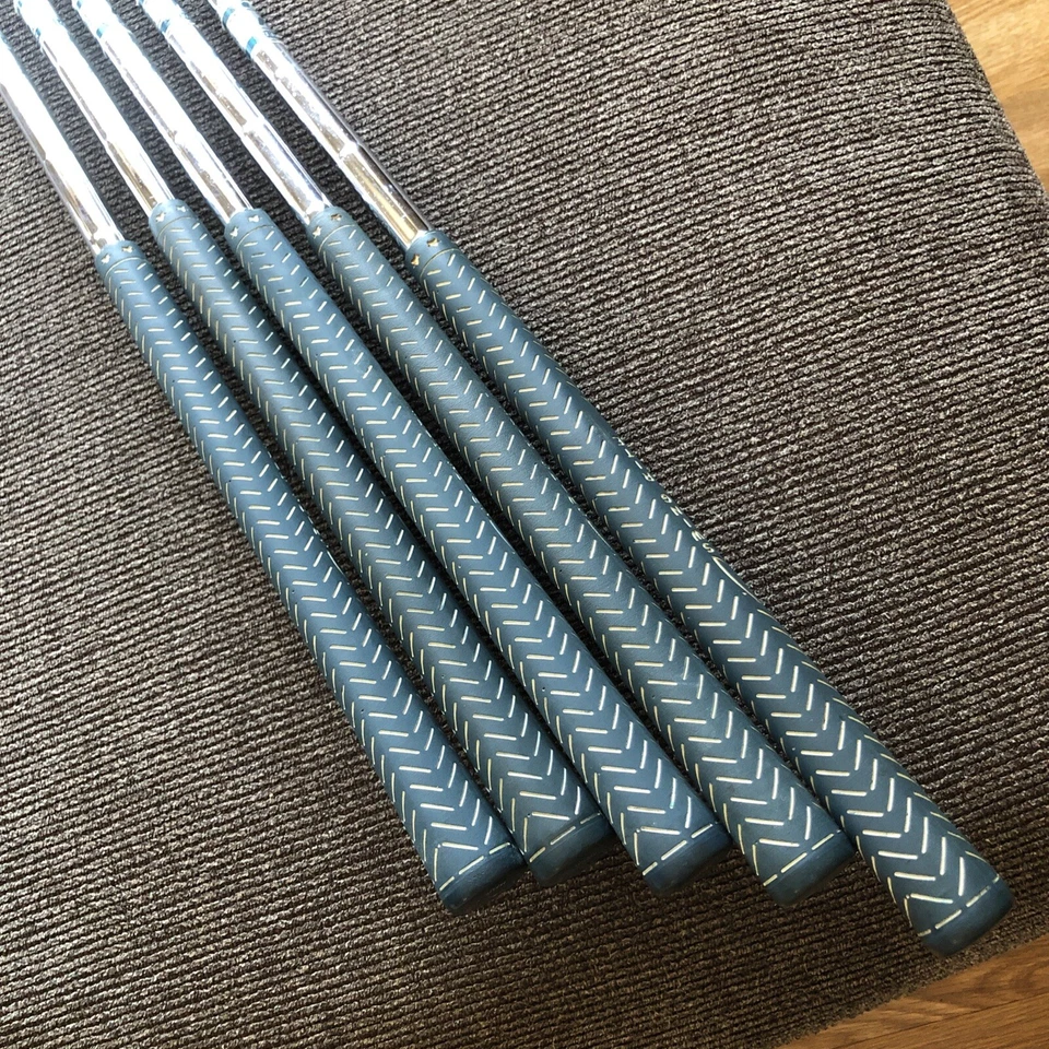 Ram Lady’s FX Featherlite 5, 7, 8, 9, PW Target Seeking System Golf Clubs RH - Image 2 of 4